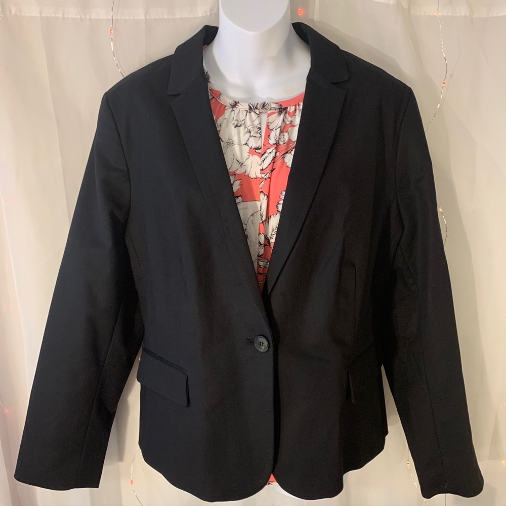 Woman’s suit jacket